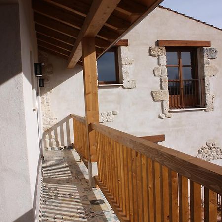 Гостьовий будинок Casa De Laura Aldeasona Екстер'єр фото